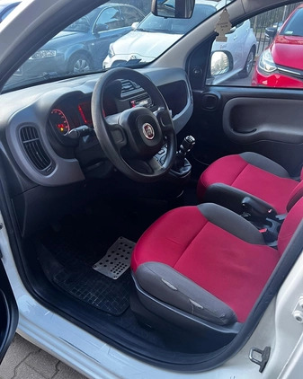 Fiat Panda cena 19678 przebieg: 201000, rok produkcji 2016 z Warszawa małe 121